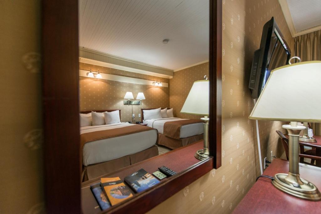 The Guv'Nor Inn St. John's Room photo